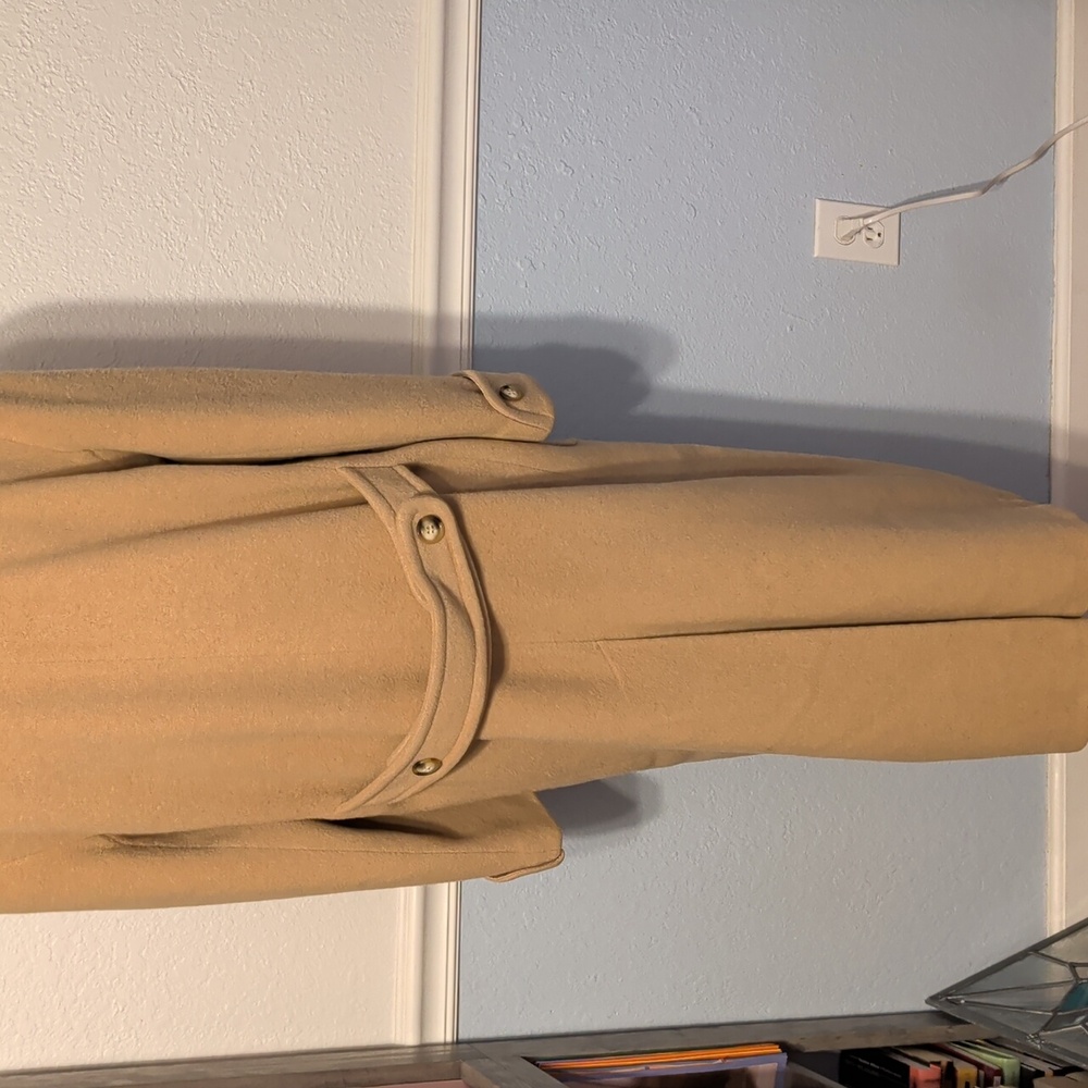 Stunning Coat! Elegant Tan Camel Women's Long Outercoat - Royal, Vintage Piece ! - Picture 12 of 16